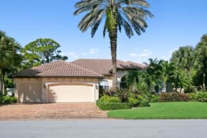 8326 SE Woodcrest Pl, Hobe Sound, FL 33455, Sold 01/22/21