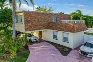 2671 Hypoluxo Rd, Lake Worth, FL 33462, Sold 02/22/21