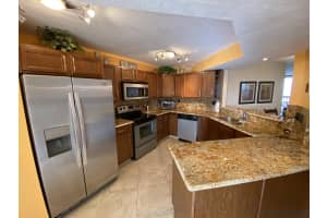 9550 S Ocean Dr, Jensen Beach, FL 34957, Sold 12/17/20