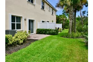 132 SW Otter Run Pl, Stuart, FL 34997, Sold 02/26/21