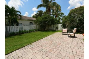 MLS# R10676509, Lake Worth, Florida 33467