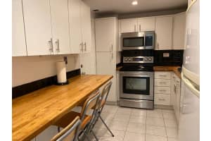 5005 Collins Ave # C5, Miami, FL 33140, Sold 03/04/21