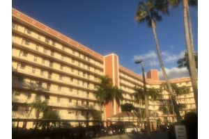 7370 S Oriole Blvd, Delray Beach, FL 33446, Sold 03/12/21