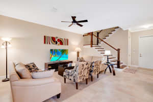 4033 Kingston Ln, Palm Beach Gardens, FL 33418, Sold 03/01/21