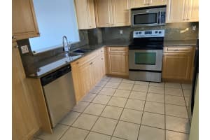801 S Ocean Dr, Fort Pierce, FL 34949, Sold 02/19/21