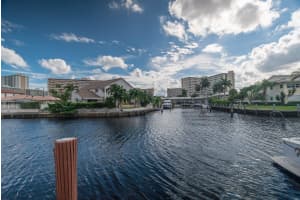 3218 NE 38th St, Fort Lauderdale, FL 33308, Sold 02/01/21