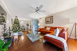 9785 Pineapple Tree Dr, Boynton Beach, FL 33436, Sold 03/04/21