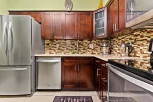 9785 Pineapple Tree Dr, Boynton Beach, FL 33436, Sold 03/04/21