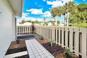 208 N Delaware Blvd, Jupiter, FL 33458, Sold 03/11/21