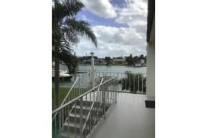 1323 Bayshore Dr, Fort Pierce, FL 34949, Sold 02/26/21