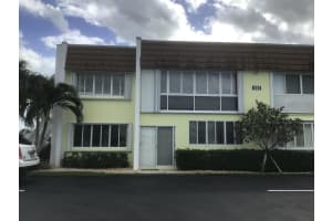 1323 Bayshore Dr, Fort Pierce, FL 34949, Sold 02/26/21