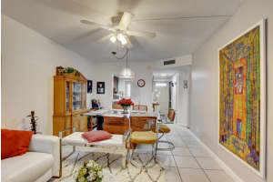 300 NE 20th St, Boca Raton, FL 33431, Sold 04/26/21