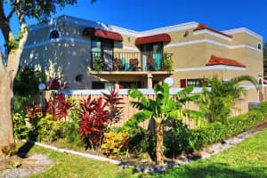 3710 Village Dr, Delray Beach, FL 33445, Sold 02/26/21