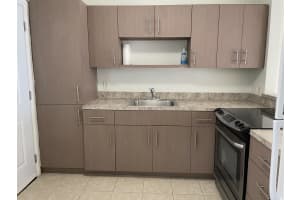 4500 N Flagler Dr APT A17, West Palm Beach, FL 33407, Sold 04/14/21