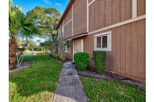 381 Maplecrest Cir, Jupiter, FL 33458, Sold 02/17/21