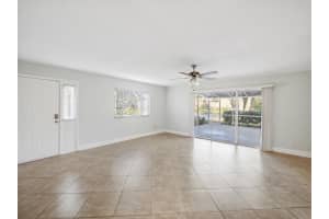 381 Maplecrest Cir, Jupiter, FL 33458, Sold 02/17/21