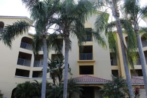 100 Uno Lago Dr, North Palm Beach, FL 33408, Sold 04/14/21