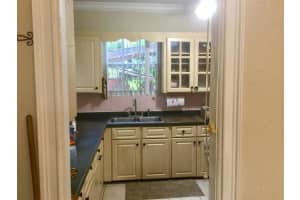 611 Westwood Rd, West Palm Beach, FL 33401, Sold 01/12/21