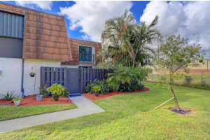 2116 White Pine Cir, Greenacres, FL 33415, Sold 02/01/21