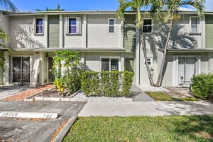 785 Crystal Lake Dr, Pompano Beach, FL 33064, Sold 01/07/21