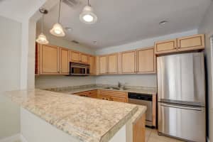 1920 Palmland Dr, Boynton Beach, FL 33436, Sold 05/11/21