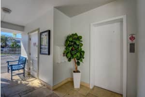 400 Wilma Cir, West Palm Beach, FL 33404, Sold 02/18/21