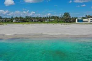 130 N Beach Rd, Hobe Sound, FL 33455, Sold 04/15/21