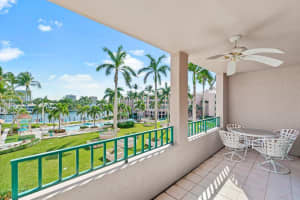 100 SE 5th Ave, Boca Raton, FL 33432, Sold 05/28/21