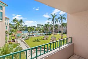 100 SE 5th Ave, Boca Raton, FL 33432, Sold 05/28/21