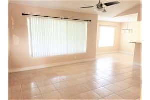 815 W Boynton Beach Blvd, Boynton Beach, FL 33426, Sold 01/11/21