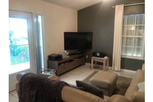 663 Waterside Dr, Hypoluxo, FL 33462, Sold 05/04/21