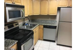 450 NW 20th St, Boca Raton, FL 33431, Sold 04/02/21