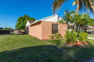 5139 Burnham Pl, Lake Worth, FL 33463, Sold 01/22/21