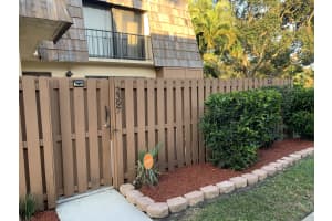 2397 Waterside Dr, Lake Worth, FL 33461, Sold 01/29/21