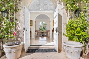MLS# R10679001, Vero Beach, Florida 32963