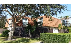 2156 White Pine Cir, Greenacres, FL 33415, Sold 05/03/21
