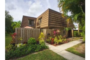 MLS# R10679326, Vero Beach, Florida 32960