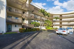 300 Waterway Dr S, Lantana, FL 33462, Sold 03/10/21