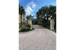 12559 SE Old Cypress Dr, Hobe Sound, FL 33455, Sold 01/22/21