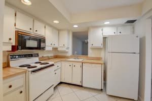 14671 Bonaire Blvd, Delray Beach, FL 33446, Sold 04/30/21
