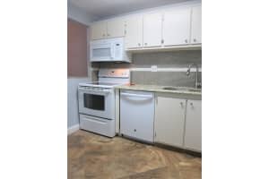 437 Executive Center Dr, West Palm Beach, FL 33401, Sold 01/21/21