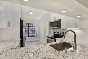 1240 Parkside Green Dr, Greenacres, FL 33415, Sold 02/25/21