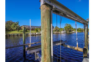 1420 SW 25th Ln, Palm City, FL 34990, Sold 01/08/21