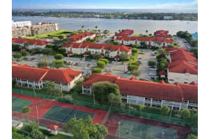 105 Half Moon Cir APT D2, Hypoluxo, FL 33462, Sold 05/14/21