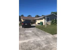 303 Canterbury Dr W, Riviera Beach, FL 33407, Sold 03/11/21