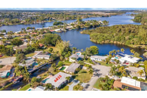 6835 Kingston Dr, Lake Worth, FL 33462, Sold 03/23/21