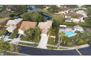 100 Heatherwood Dr, Royal Palm Beach, FL 33411, Sold 03/30/21
