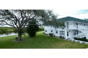2800 Indian River Blvd, Vero Beach, FL 32960, Sold 01/15/21