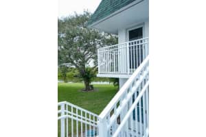 2800 Indian River Blvd, Vero Beach, FL 32960, Sold 01/15/21