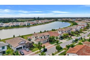 9236 Grand Prix Ln, Boynton Beach, FL 33472, Sold 03/03/21